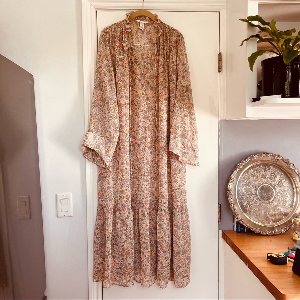 MAXI DRESS.      H&M